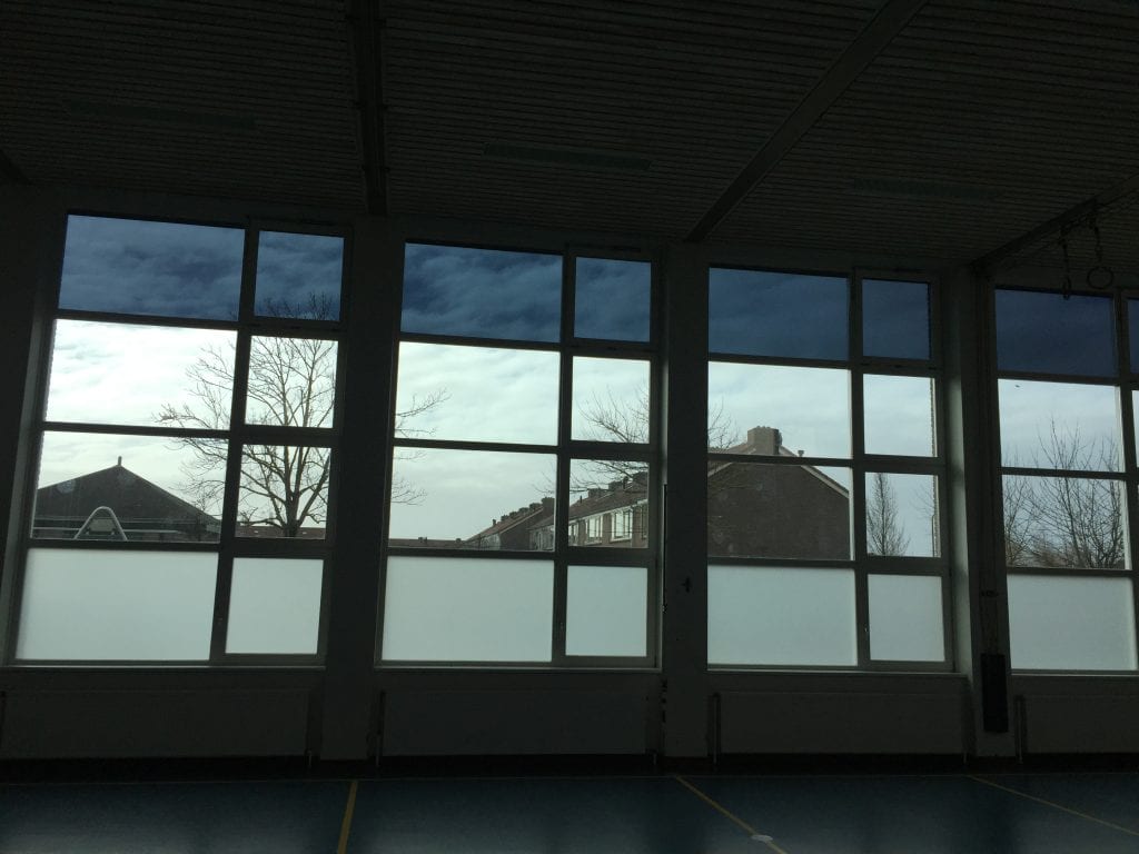 LLumar warmte- en lichtwerende glasfolie - Sportschool Sommelsdijk